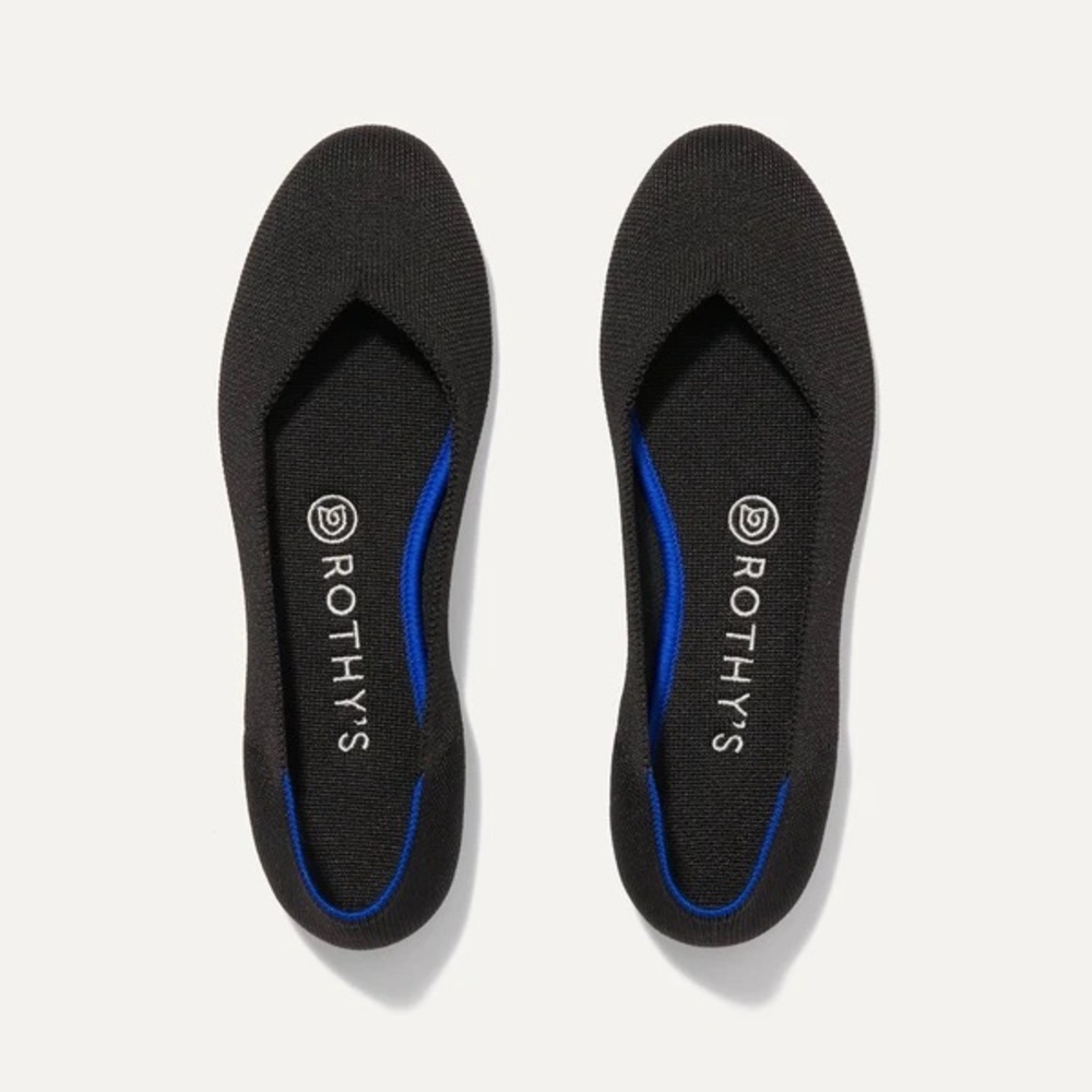 Black Rothy’s flats